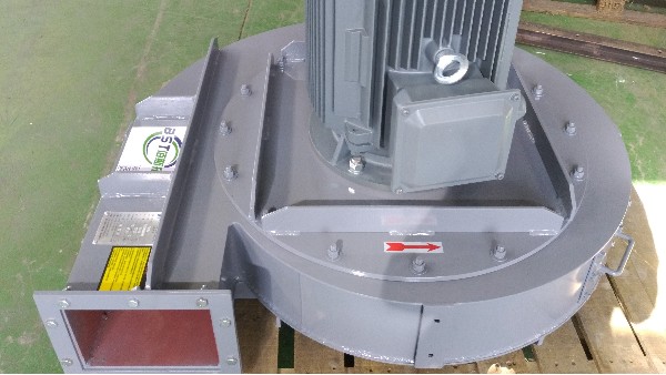 離心通風機和軸流通風機兩者的通風效果對比有何不同？