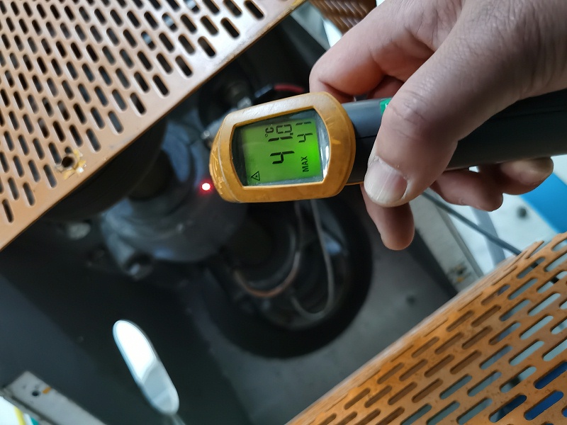 怎么讓不銹鋼風(fēng)機(jī)在長期運行中不跳機(jī)？